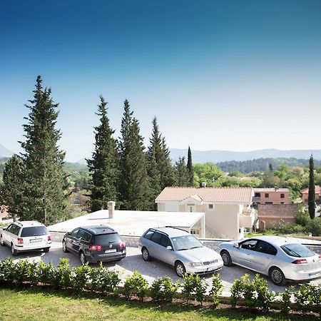 טיווט Apartments Sunny Hill מראה חיצוני תמונה